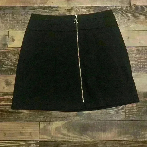 Candie's Dresses & Skirts - New Candies mini skirt size small